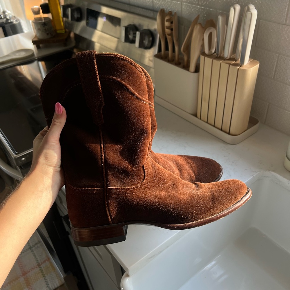 Men’s brown suede tecovas boots